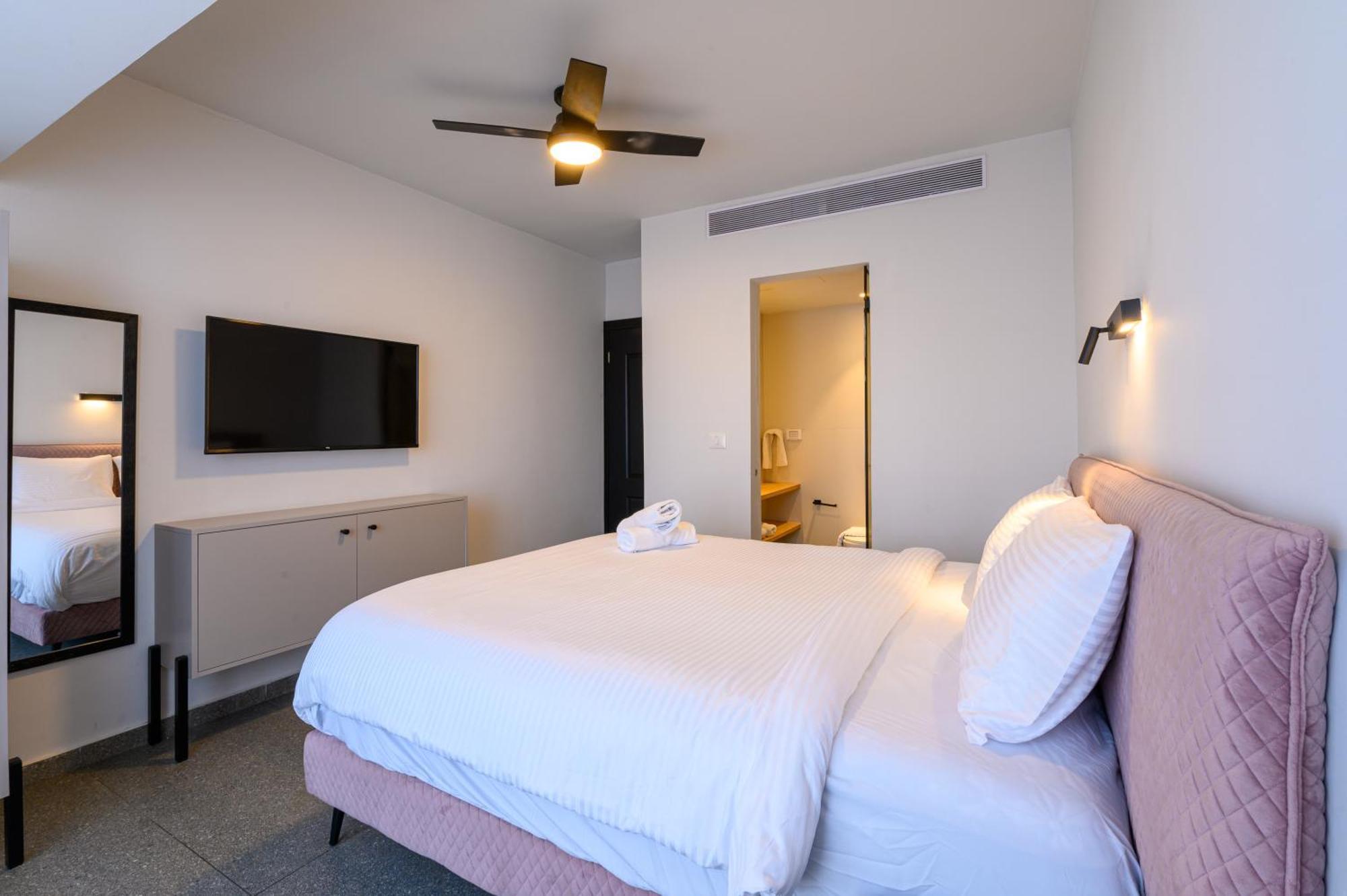Rokah Luxury Villa At Ramat Hahayal Tel Aviv Pokoj fotografie